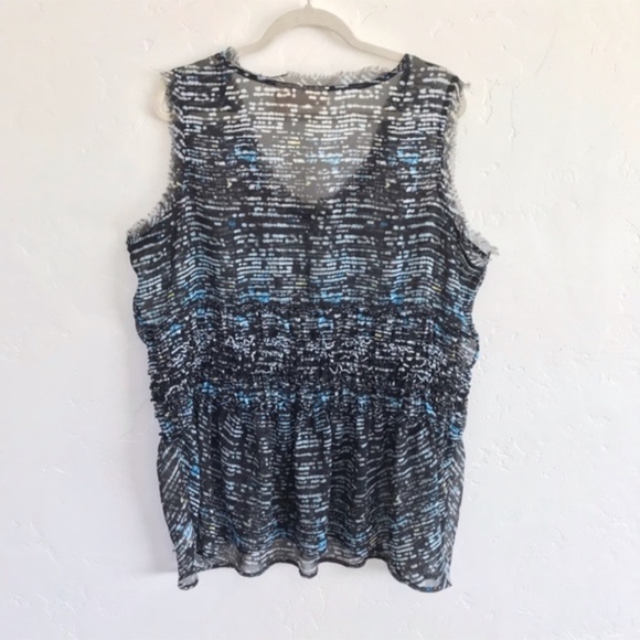 DKNY Sheer Blue Printed Smocked Sleeveless Blouse 18 Wide - Picture 6 of 8